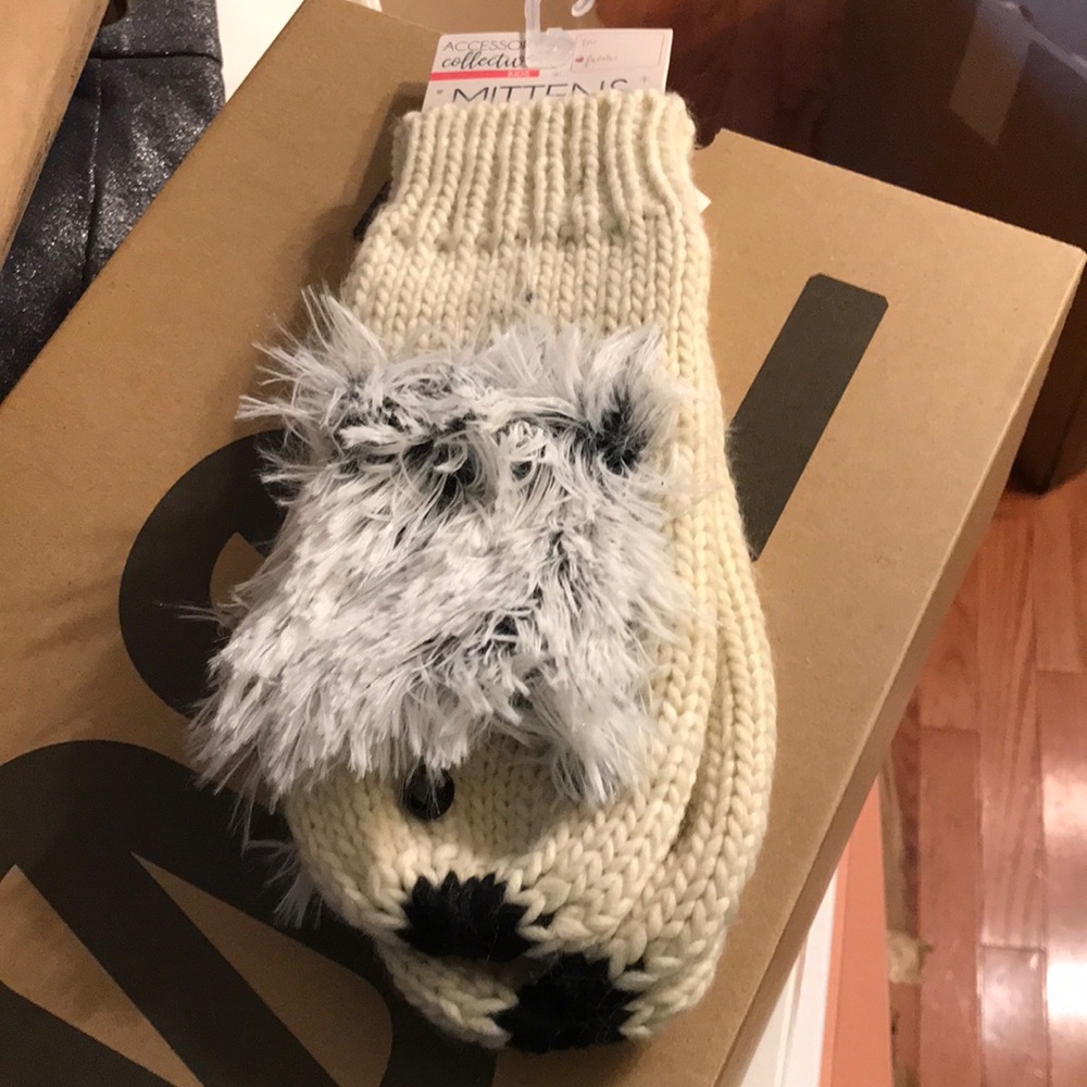 NWT Accessory Collective Fun Animal Mittens